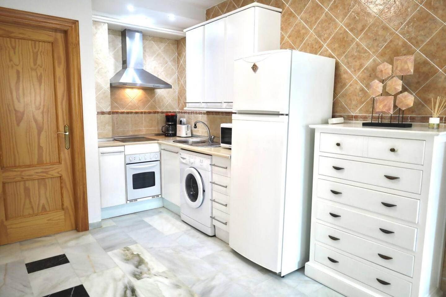 Cyv Fun Beach & Relax 1 Bed 1 Bath Фуэнхирола Номер фото