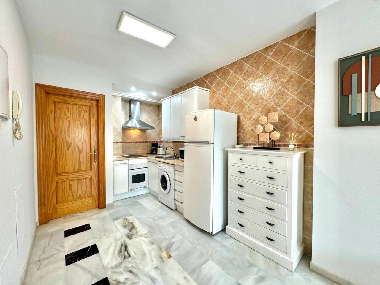 Cyv Fun Beach & Relax 1 Bed 1 Bath Фуэнхирола Номер фото